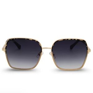 Elegant Gold and Black Gradient Sunglasses